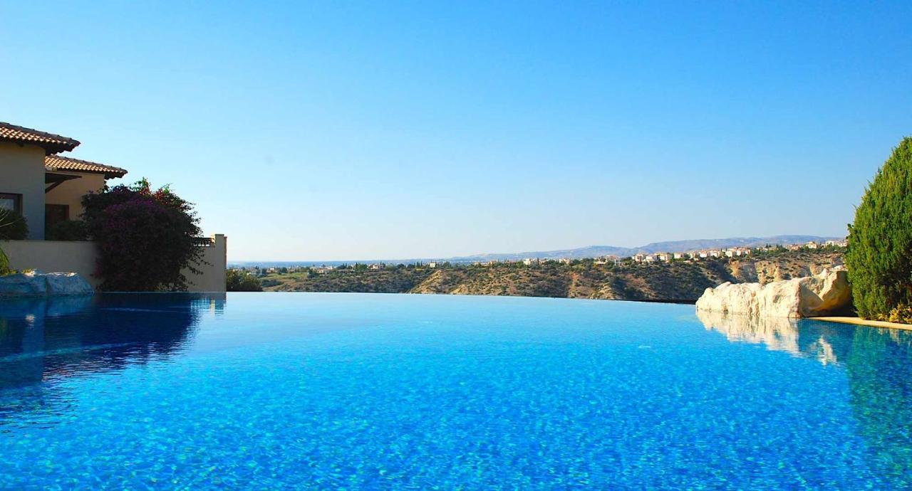 Modern Apartment Nz11 Large Balconies With Sea And Mountain Views Kouklia Luaran gambar