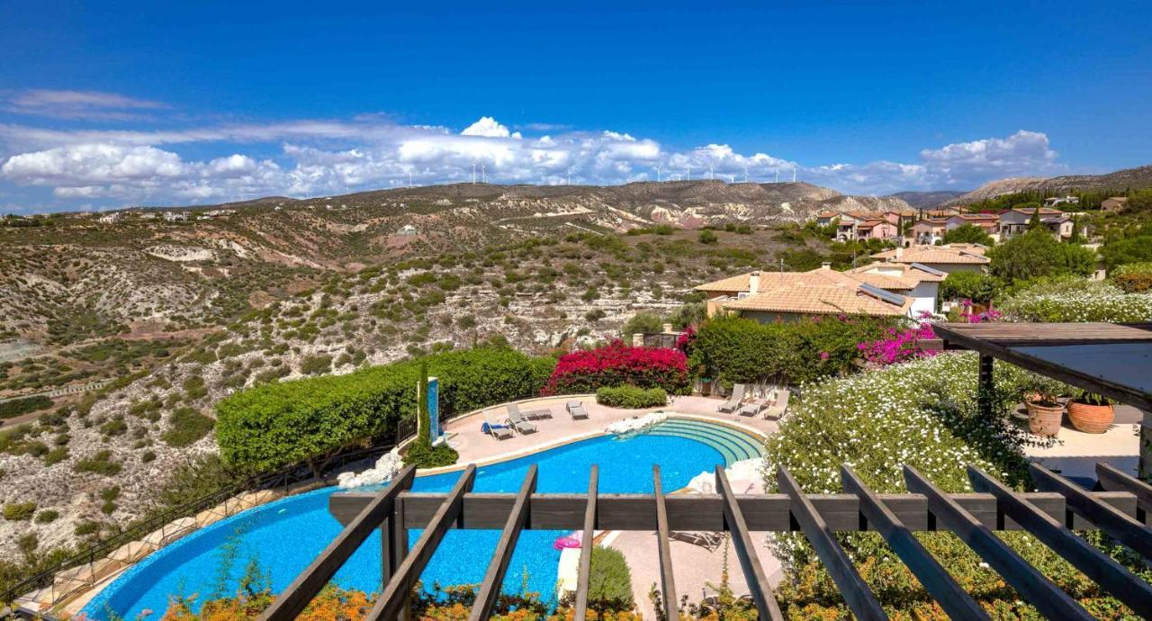 Modern Apartment Nz11 Large Balconies With Sea And Mountain Views Kouklia Luaran gambar