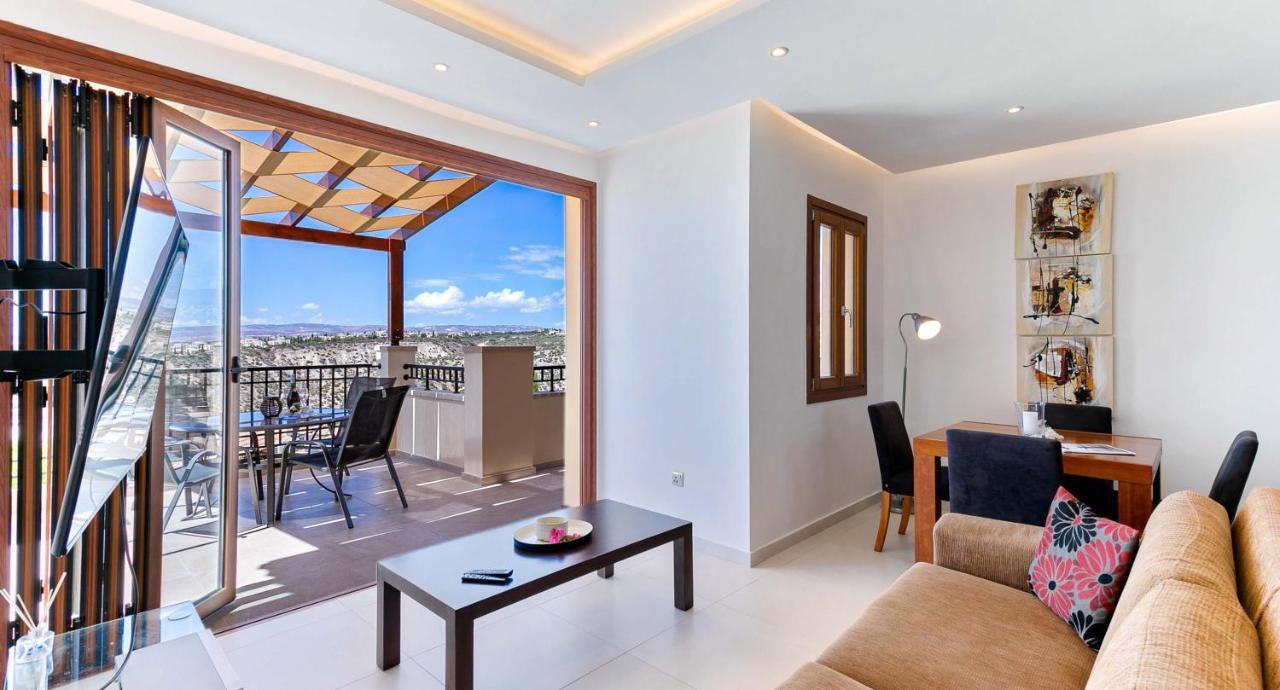 Modern Apartment Nz11 Large Balconies With Sea And Mountain Views Kouklia Luaran gambar