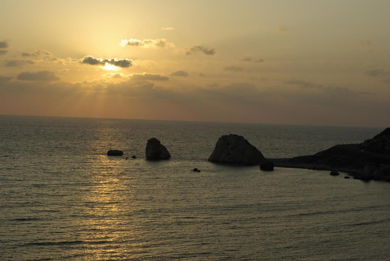 Modern Apartment Nz11 Large Balconies With Sea And Mountain Views Kouklia Luaran gambar